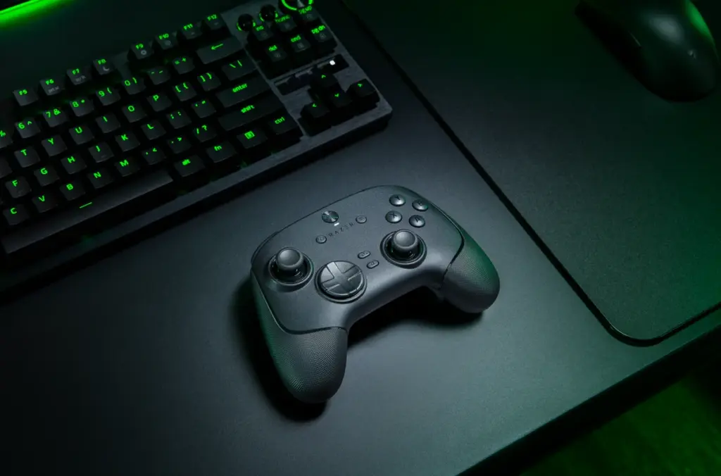 Razer Wolverine V3 Pro