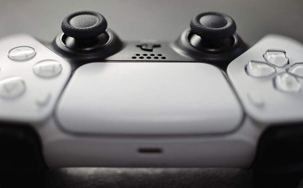 Número de jovens adultos que compram consoles perde força para cloud gaming