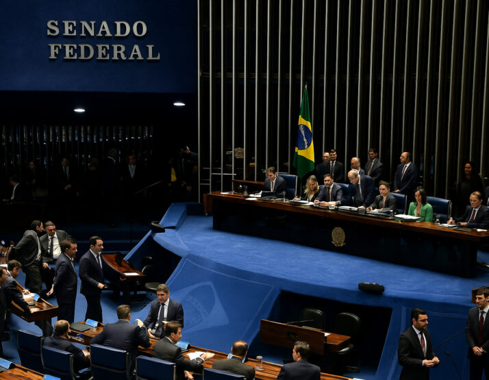 A PL inclui escalonamento das alíquotas e novas regras contra ilegais.