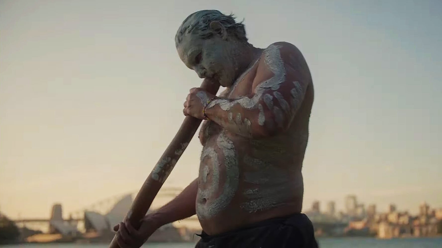See the Halo theme performed with an Indigenous twist