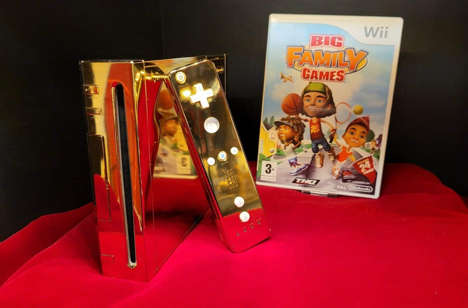 The Queen’s Golden Nintendo Wii is up for auction (again)