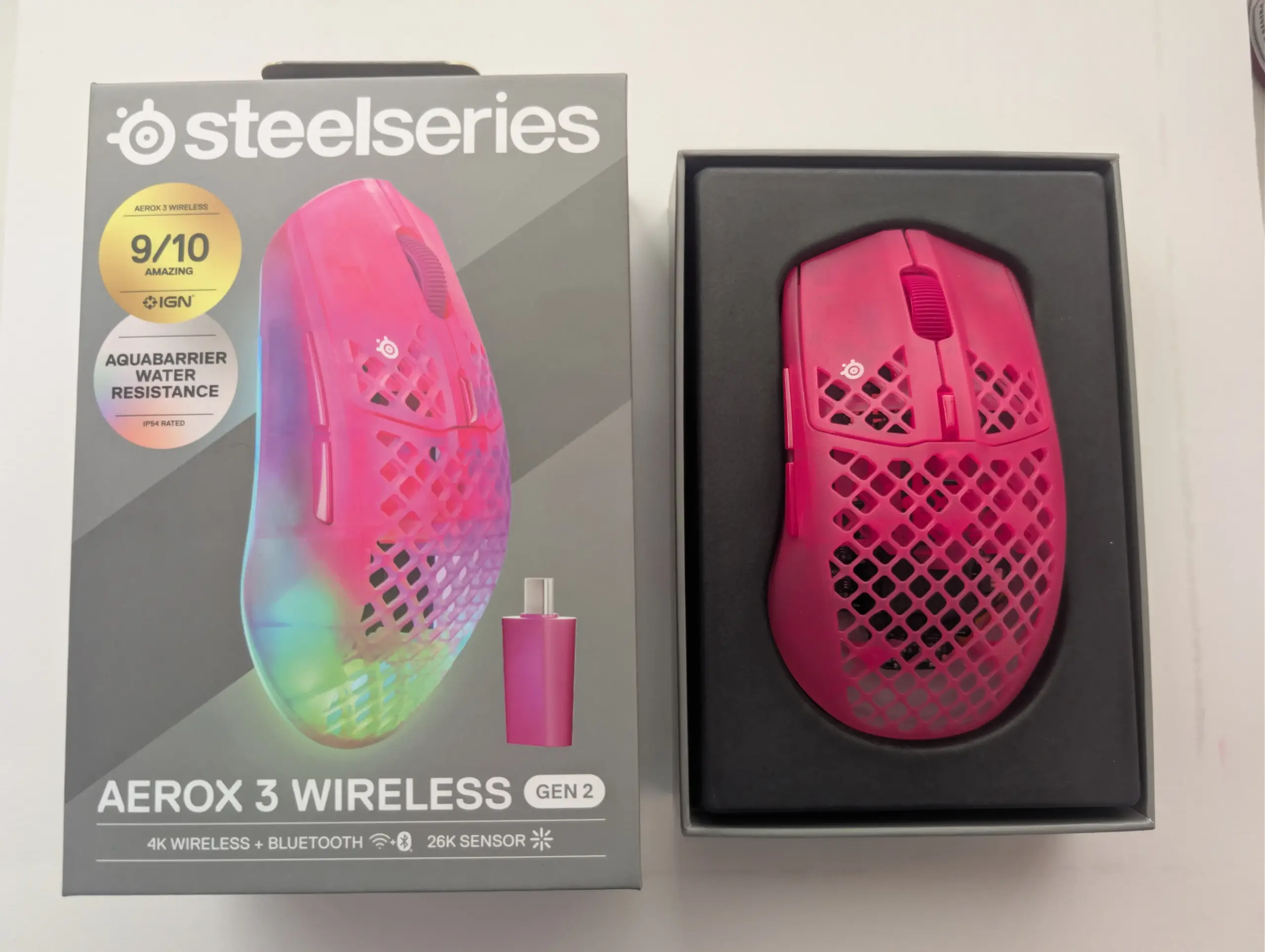 Light Lights Baby! The SteelSeries Aerox 3 leads from the middle with aesthetics and build quality