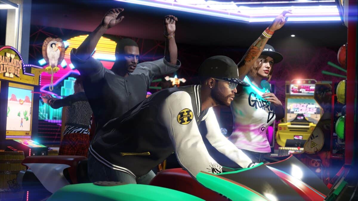 Image of people celebrating inside the GTA Online Diamond Casino & Resort