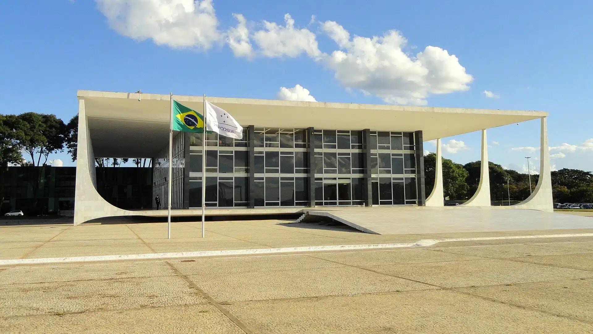 Gambling harm concerns drive AGU challenge to Brazil betting laws