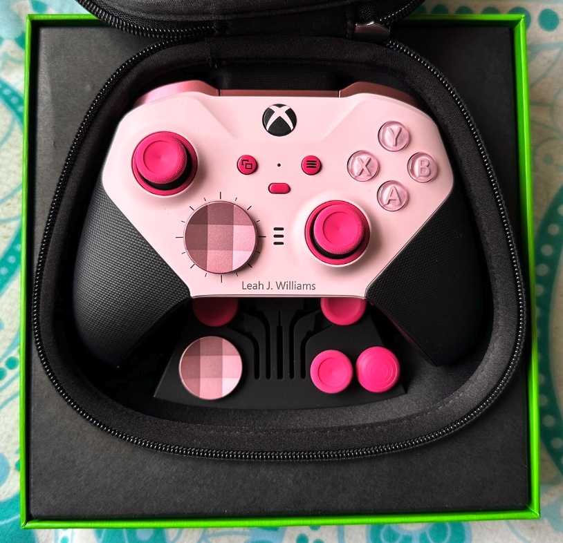 GamerCityNews custom-xbox-elite-controller The best Christmas gifts for Xbox lovers 