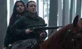The Last of Us: Season 2, Episode 3 - Dina and Ellie ride horseback through the forest.