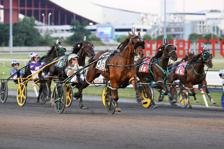 A photo of harness racing - a type of horse racing you can bet on in Canada