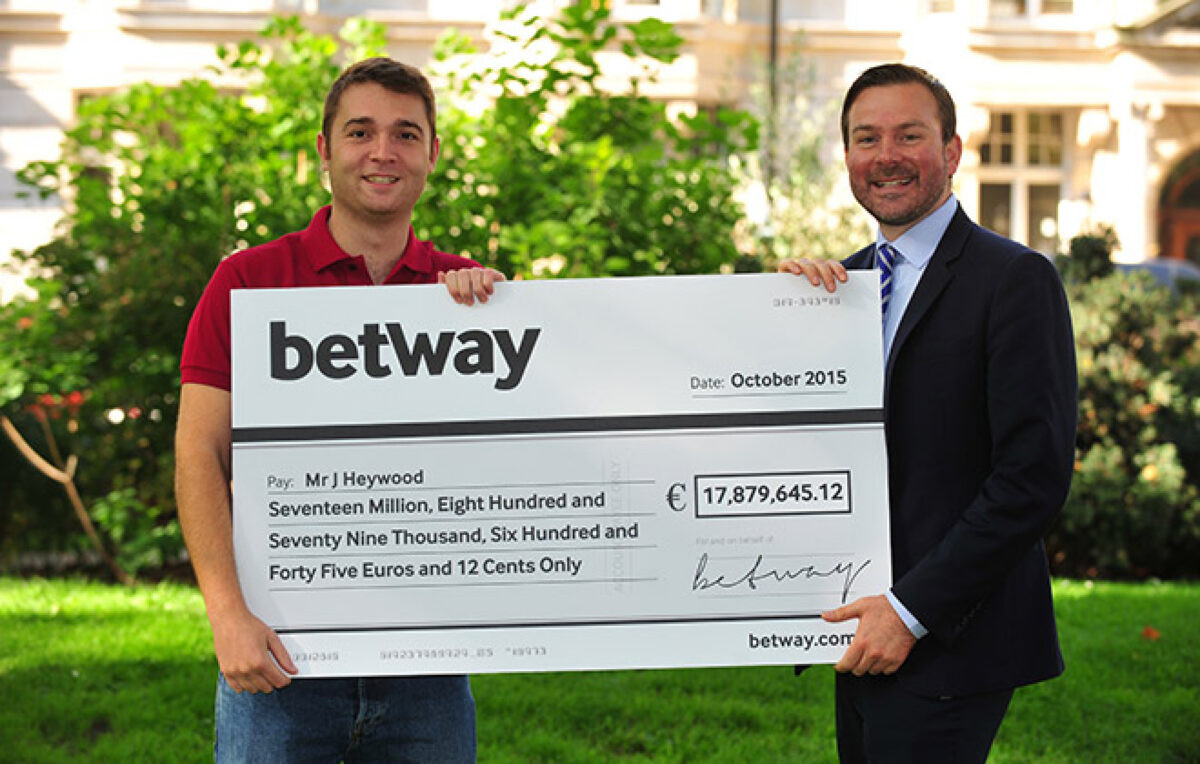 Online slots jackpot record holder Jon Heywood