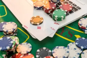 Tổng hợp bí kíp chơi Mini Poker ăn tiền thật từ cao thủ
